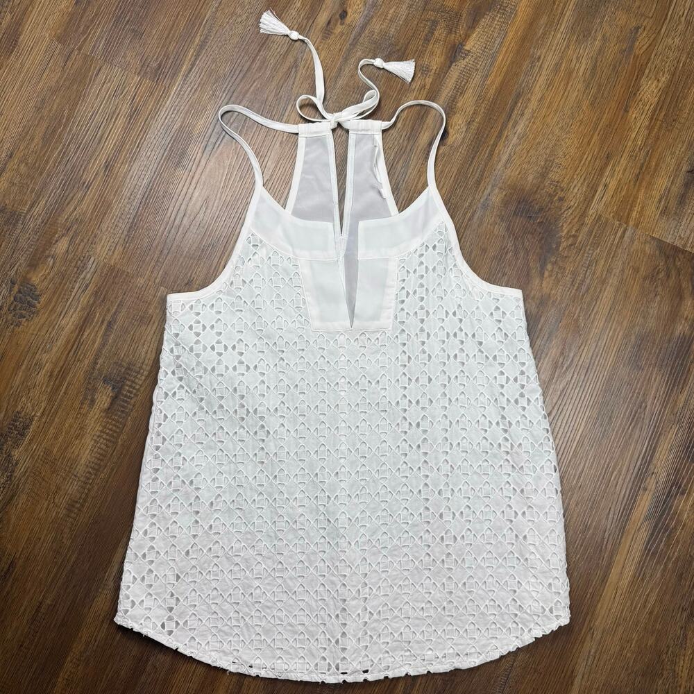 Athleta Eyelet Dunes Tank Racerback Top Size MEDIUM White Wanderluxe Tie Back